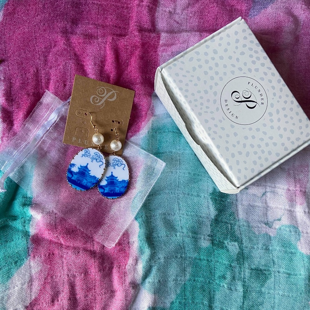 Plunder RETIRED Voyage Earrings